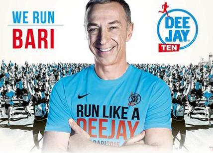 Torna a Bari la 'Deejay Ten', la corsa ideata da Linus: marea di partecipanti