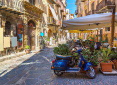 Viaggiare in Italia tra borghi e piccoli comuni: ecco cosa vedere e quanto si spende