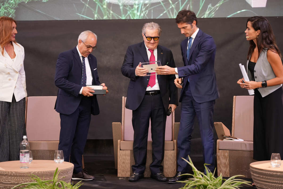 Pro-Gest festeggia il suo 50esimo anniversario: "Il Futuro è carta" Pro-Gest festeggia il suo 50esimo anniversario: "Il Futuro è carta"
