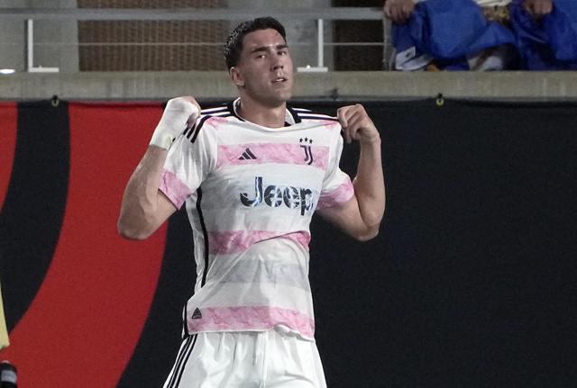 L'esultanza di Vlahovic dopo il gol in Juventus-Real Madrid (foto Lapresse) L'esultanza di Vlahovic dopo il gol in Juventus-Real Madrid (foto Lapresse)