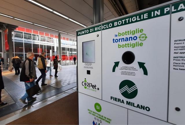 Ecocompattatori in Fiera Milano Ecocompattatori in Fiera Milano