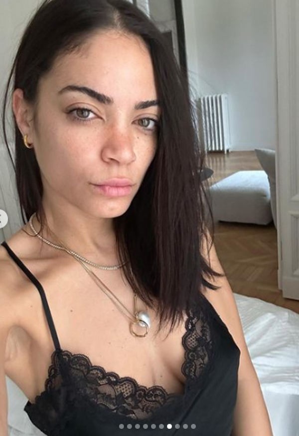 Elodie (Instagram elodie) Elodie (Instagram elodie)