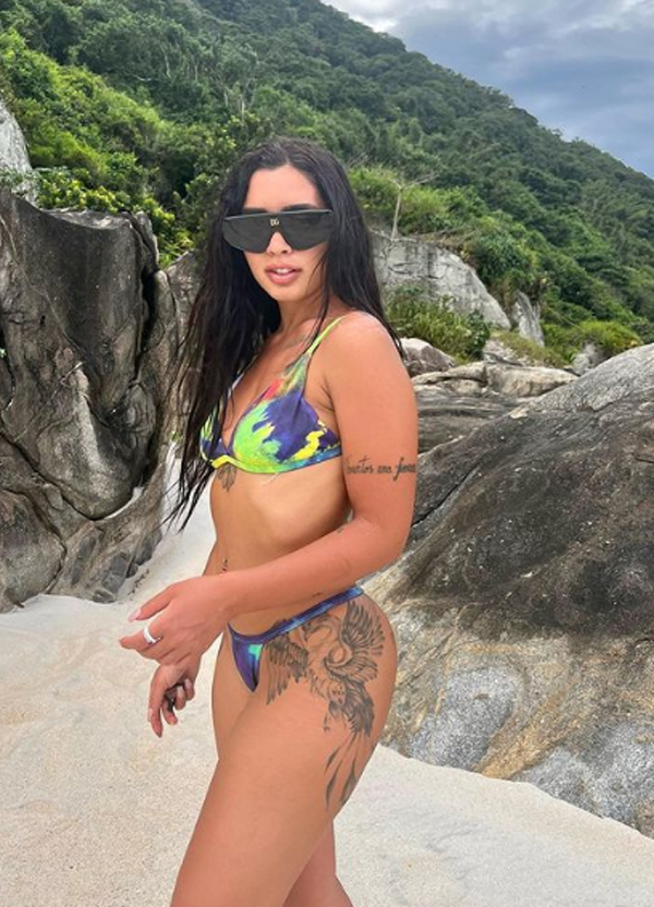 emy buono ig