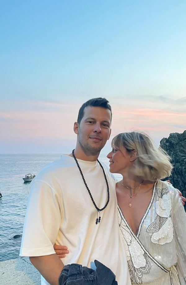 Federica Pellegrini e Matteo Giunta, un 2023 Oro e... Argento (Instagram kikkafede88 Federica Pellegrini e Matteo Giunta, un 2023 Oro e... Argento (Instagram kikkafede88
