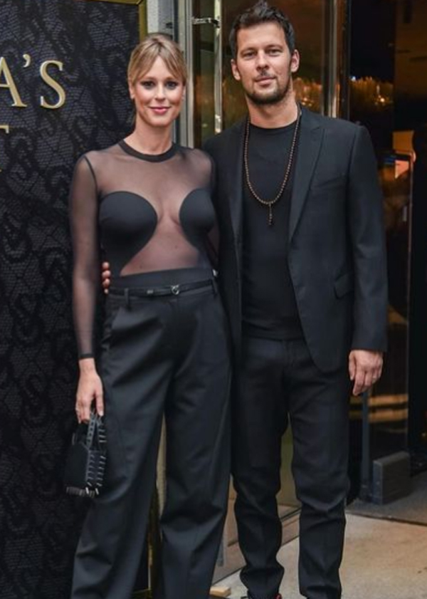 Federica Pellegrini e Matteo Giunta all'evento di Victoria's Secret (Instagram kikkafede88) Federica Pellegrini e Matteo Giunta all'evento di Victoria's Secret (Instagram kikkafede88)
