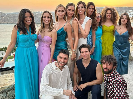 Sorelle Ferragni, party selvaggio per l'addio al nubilato di Francesca Sorelle Ferragni, party selvaggio per l'addio al nubilato di Francesca