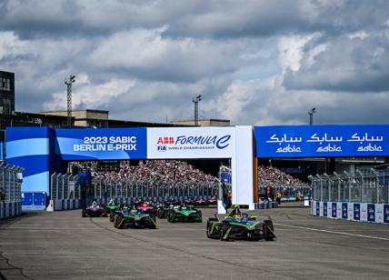 Formula E: Nick Cassidy vince la seconda gara di Berlino