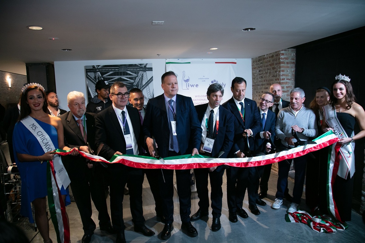 Vinitaly USA 2024: al via al nuovo progetto in collaborazione con IWE Vinitaly USA 2024: al via al nuovo progetto in collaborazione con IWE