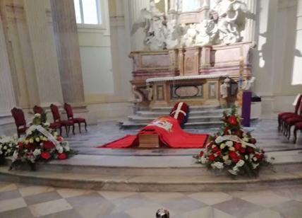Funerali Vittorio Emanuele: la camera ardente blindata: Chi c'è con Filiberto