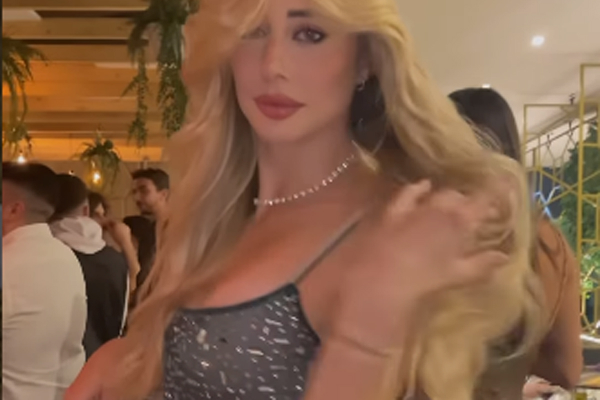 Gaia Sabbatini, un vestitino da sogno per la sua festa di laurea (Instagram gaia_sab99) Gaia Sabbatini, un vestitino da sogno per la sua festa di laurea (Instagram gaia_sab99)