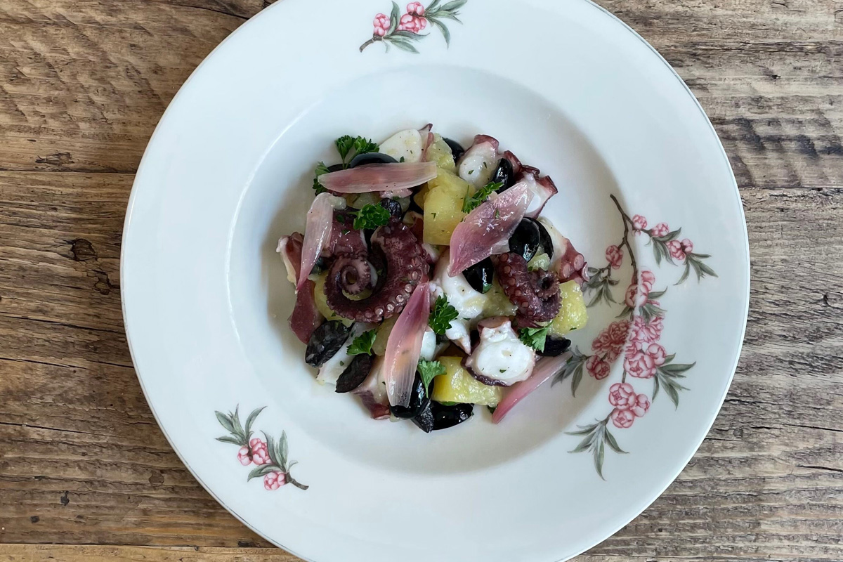 Gelsomina, cena raffinata a lume di candela - Insalata di polpo, patate e olive nere Gelsomina, cena raffinata a lume di candela - Insalata di polpo, patate e olive nere