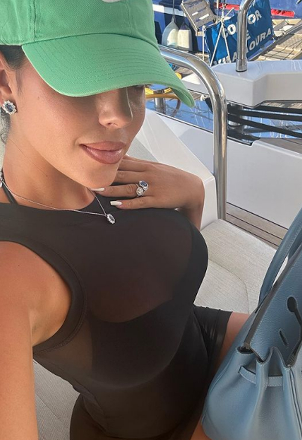 georgina rodriguez traspare