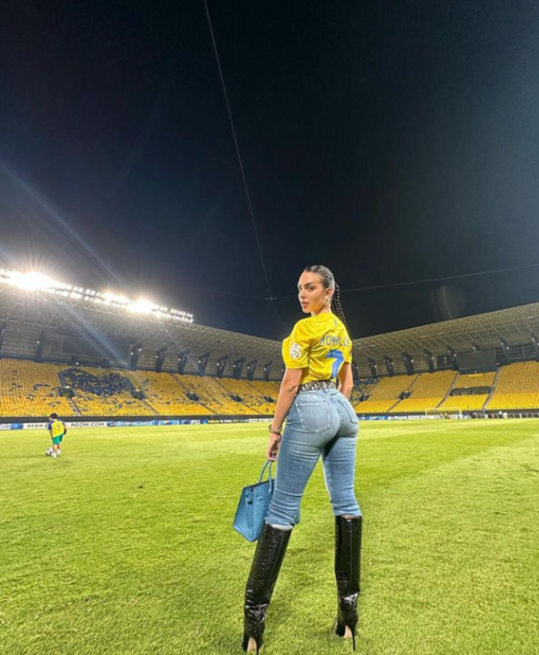 Georgina Rodriguez allo stadio per seguire la partita di Cristiano Ronaldo (Instagram georginagio)