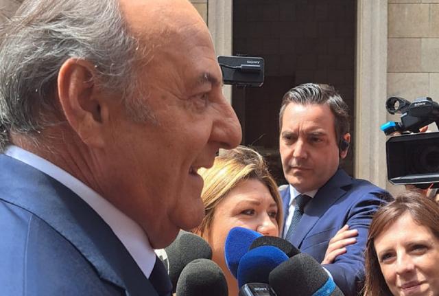 Gerry Scotti ai funerali di Silvio Berlusconi Gerry Scotti ai funerali di Silvio Berlusconi