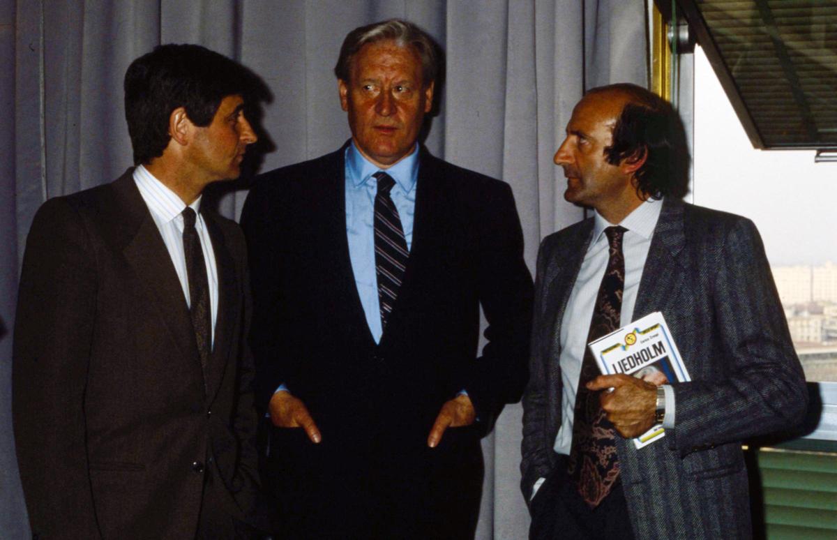 Giovanni Lodetti (nella foto Lapresse con Gianni Rivera e Nils Liedholm): centrocampista e bandiera del Milan anni '60 di Nereo Rocco: in maglia rossonera il popolare 'Basleta' vinse 2 Coppe Campioni, Intercontinentale. Coppa della Coppe e due scudetti. Campione d'Europa con la nazionale italiana agli europei del 1968 Giovanni Lodetti (nella foto Lapresse con Gianni Rivera e Nils Liedholm): centrocampista e bandiera del Milan anni '60 di Nereo Rocco: in maglia rossonera il popolare 'Basleta' vinse 2 Coppe Campioni, Intercontinentale. Coppa della Coppe e due scudetti. Campione d'Europa con la nazionale italiana agli europei del 1968