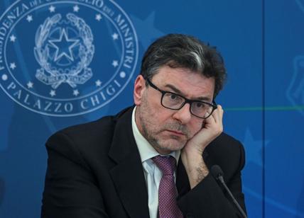 Giorgetti: "Rischio di recessione scongiurato. Borsa, semplificheremo le Ipo"