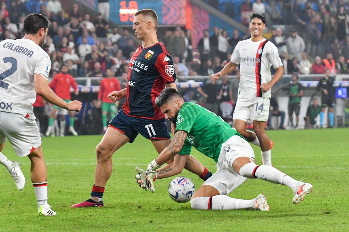L'uscita di Girod in versione portiere nei minuti finali di Genoa-Milan (foto Ipa) L'uscita di Girod in versione portiere nei minuti finali di Genoa-Milan (foto Ipa)
