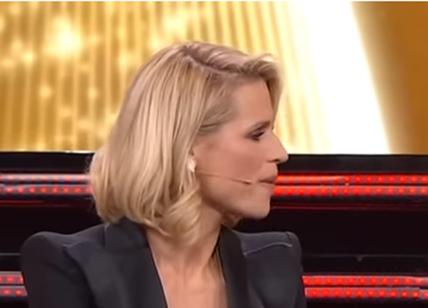 Michelle Hunziker scollatura vertiginosa a Michelle Impossible & Friends