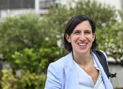 Migranti, Schlein: 'Aspettiamo i testi definitivi del governo'