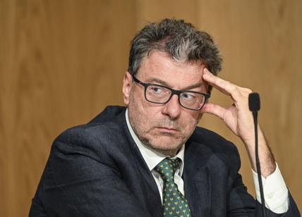 Def e conti che non tornano. Giorgetti chiede 2 mld di tagli ai ministeri