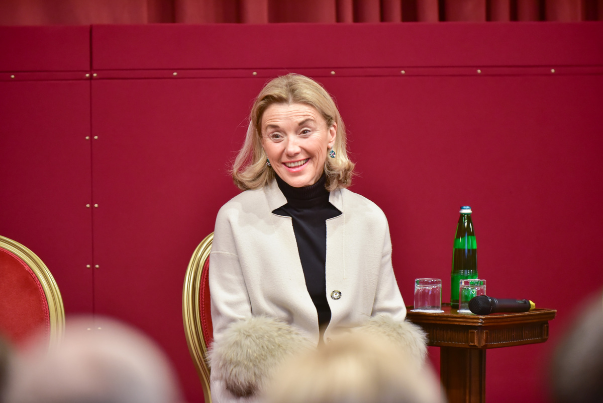 Elisabetta Belloni Elisabetta Belloni
