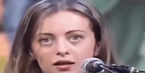 Giorgia meloni 18 anni maurizio costanzo