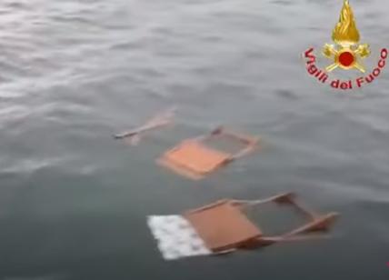 Lago Maggiore, una tromba d'aria fa ribaltare un battello: quattro morti