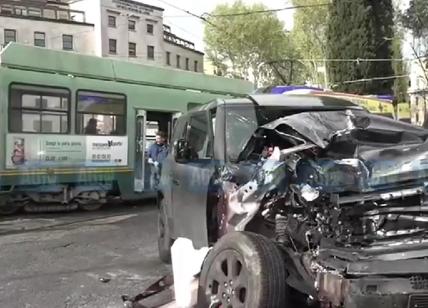 Si schianta in auto contro un tram, costola fratturata per Ciro Immobile