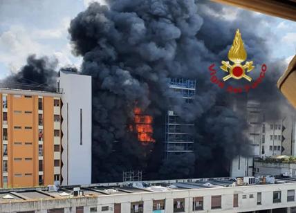 Incendio a Colli Aniene, aperto un fascicolo per disastro e omicidio colposo