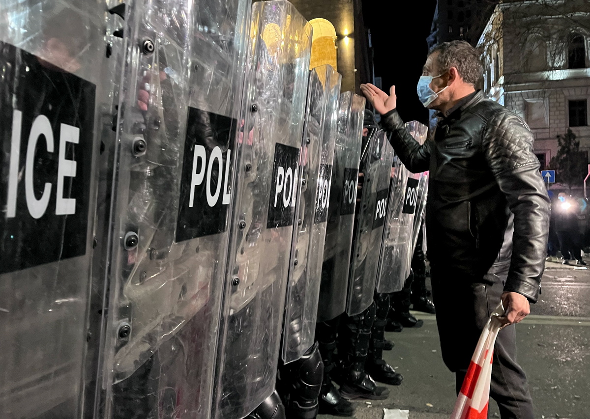 Proteste di piazza Georgia Proteste di piazza Georgia