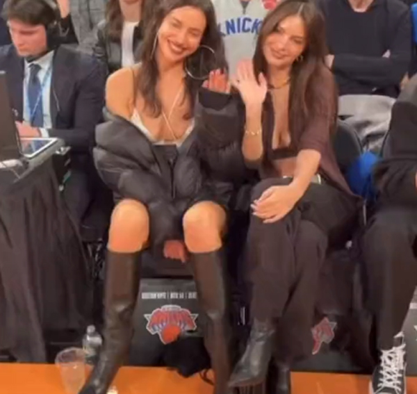 Irina Shayk e Emily Ratajkowski, super tifose dei New York Knicks Irina Shayk e Emily Ratajkowski, super tifose dei New York Knicks