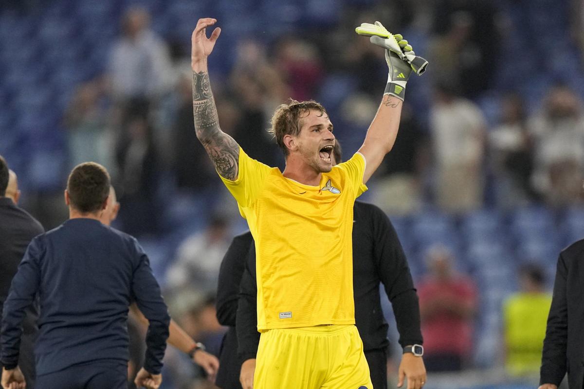 La festa di Ivan Provedel dopo il gol (foto Lapresse) La festa di Ivan Provedel dopo il gol (foto Lapresse)