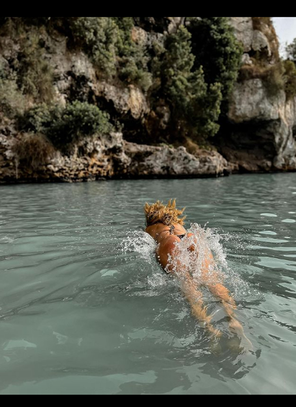 Instagram ivannaicardi Instagram ivannaicardi