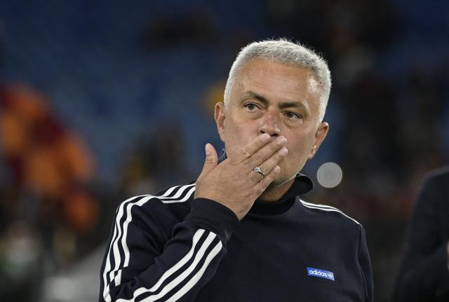 Paredes e Renato Sanches, colpi per la Roma di Josè Mourinho (foto Lapresse) Paredes e Renato Sanches, colpi per la Roma di Josè Mourinho (foto Lapresse)