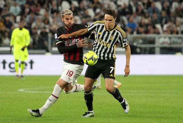 Theo Hernandez - Chiesa (foto Lapresse) Theo Hernandez - Chiesa (foto Lapresse)