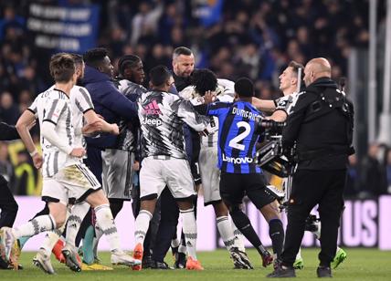 Juventus-Inter 1-1, Lukaku pareggia al 95°, poi 3 espulsi e rissa finale. Foto