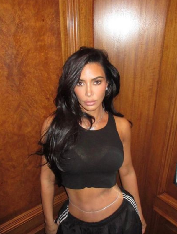 Kim Kardashian (Instagram kimkardashian) Kim Kardashian (Instagram kimkardashian)