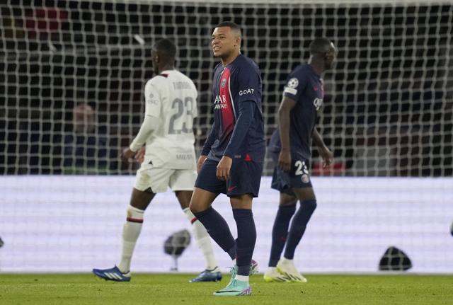 Kylian Mbappe (foto Lapresse) Kylian Mbappe (foto Lapresse)