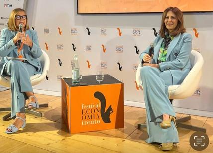 Maria Latella e Daniela Santanchè "gemelle" di look a Trento