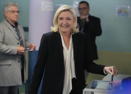 L'ex capo di Frontex si candida con Le Pen. Dalle accuse alle Ong alle Europee