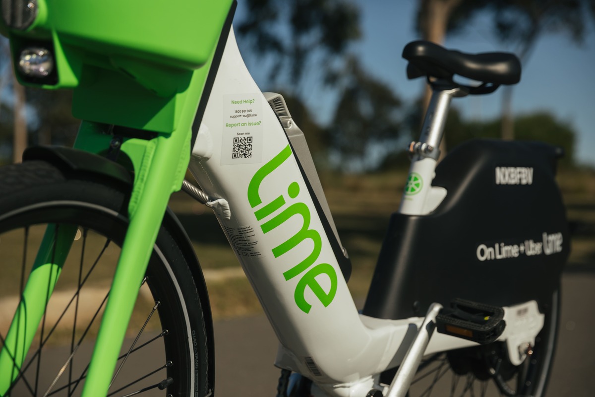Lime, presentata la bicicletta elettrica Gen4 a Milano Lime, presentata la bicicletta elettrica Gen4 a Milano