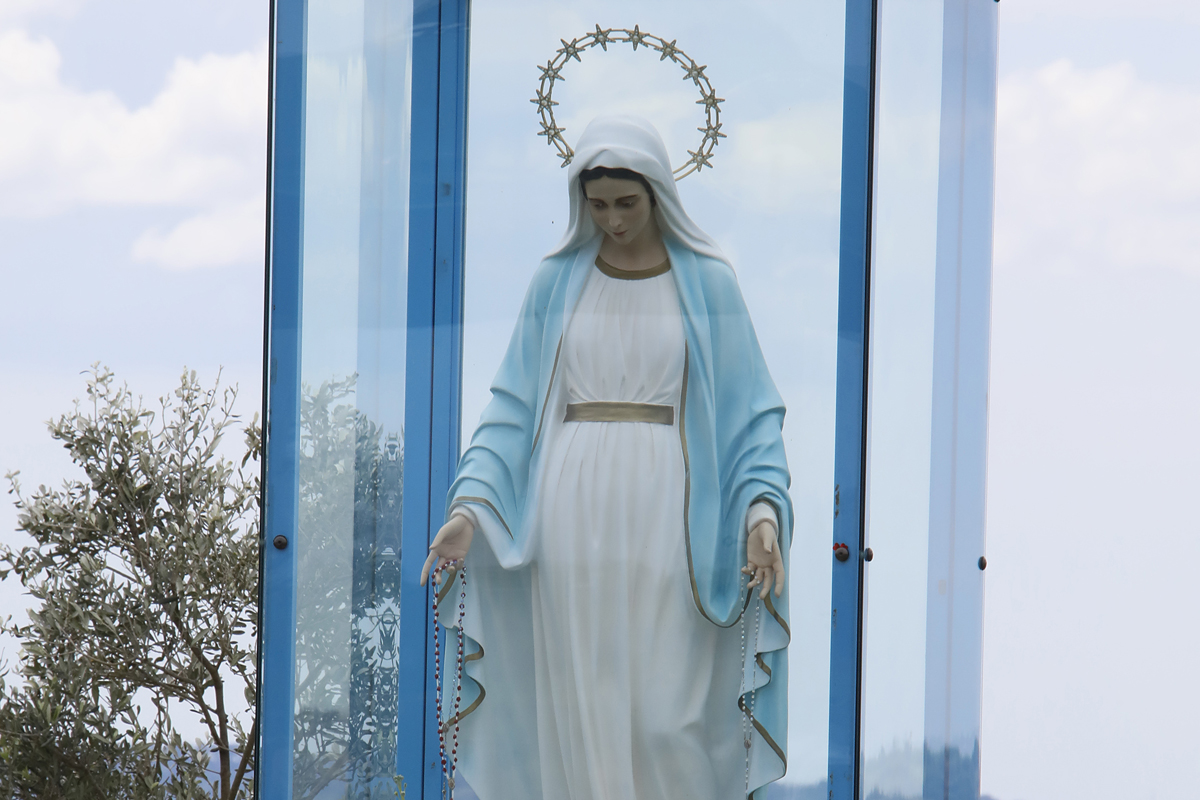 Madonna di Trevignano (foto Ipa) Madonna di Trevignano (foto Ipa)
