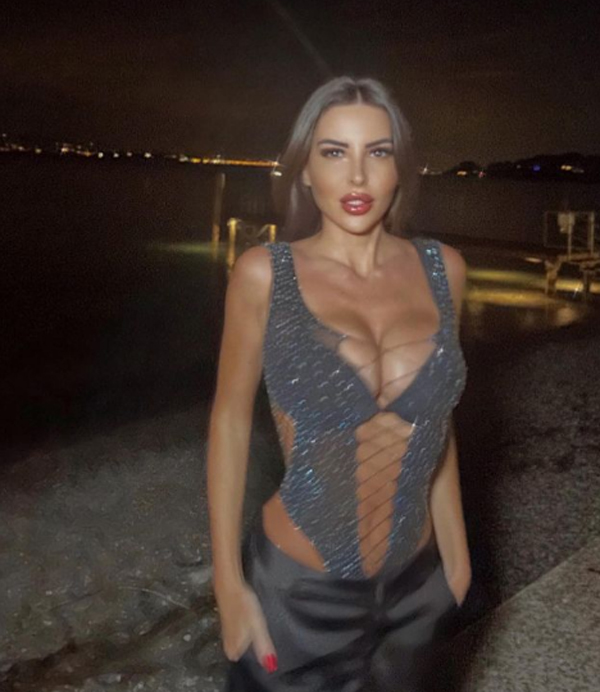 Maria Luisa Jacobellli: Blurry nights (Instagram marialuisajacobelli_) Maria Luisa Jacobellli: Blurry nights (Instagram marialuisajacobelli_)