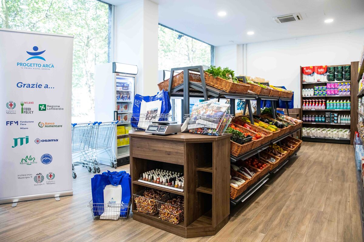 JTI: a Milano il nuovo market solidale di Progetto Arca