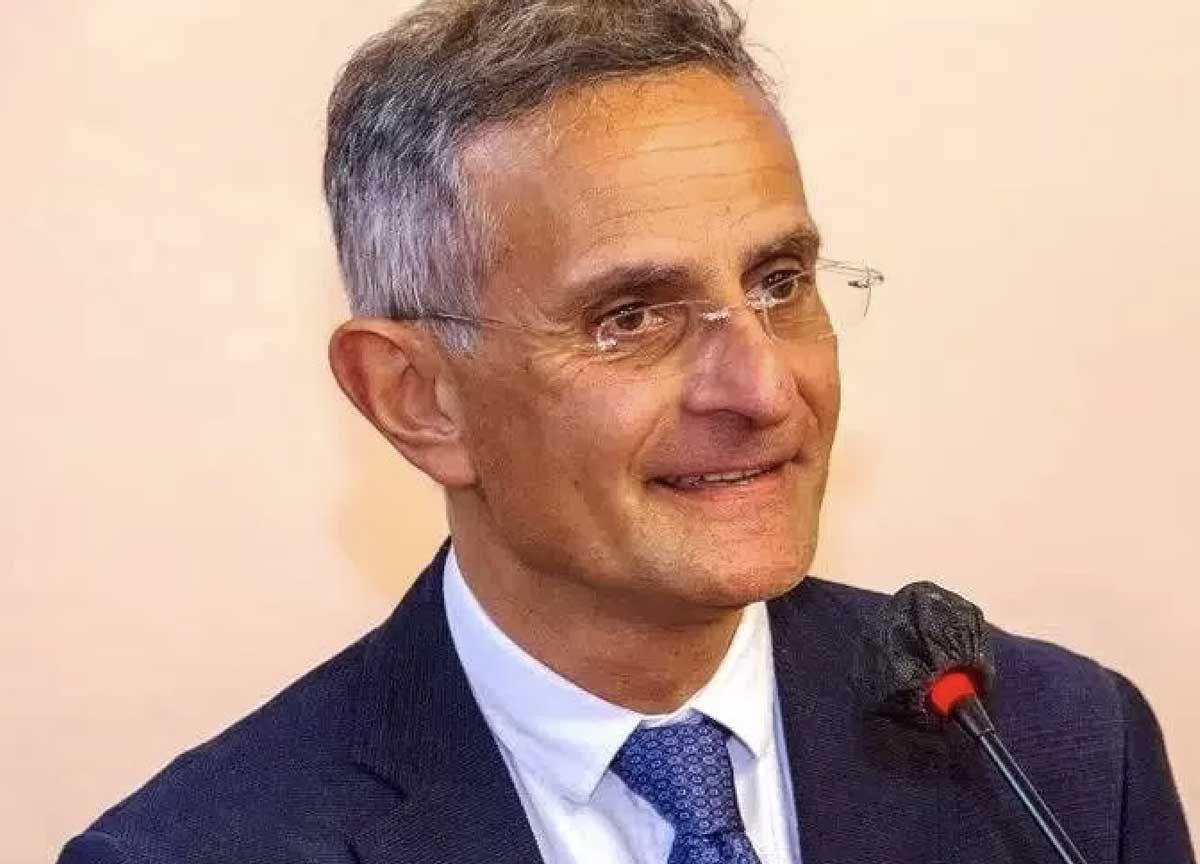 Il professor Marizio Crisanti Il professor Marizio Crisanti
