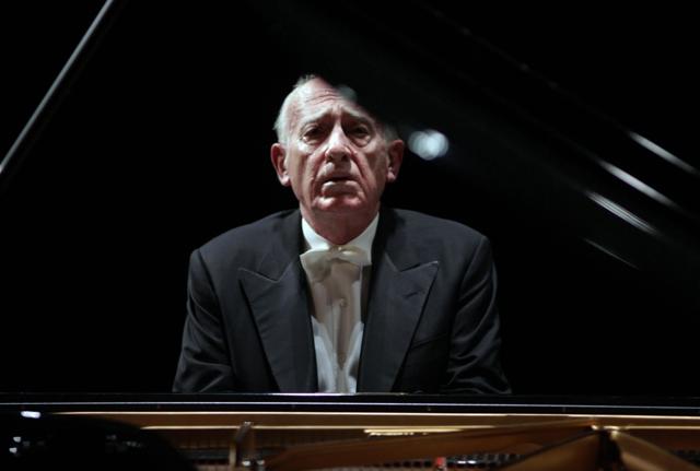 Maurizio Pollini (foto Ipa) Maurizio Pollini (foto Ipa)