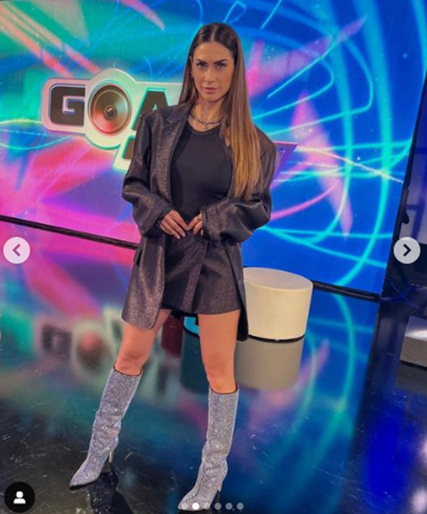 melissa satta minigonna foto