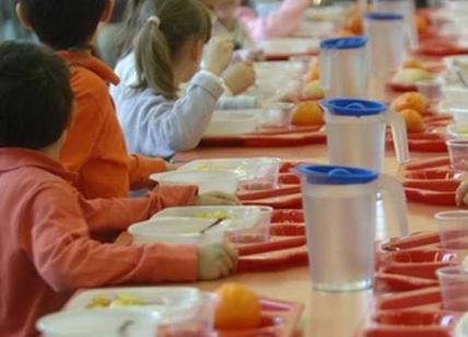 Intossicazione alimentare a scuola, 26 bambini e 4 insegnanti soccorsi