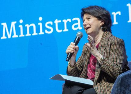 Salone del Libro, Lagioia: "Aggredito da FdI". Roccella: "Accuse Pd surreali"
