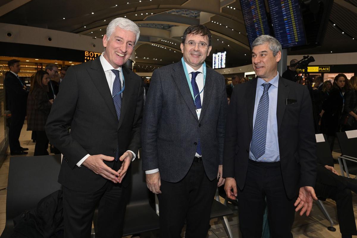 Giovanni Calabro, Direttore Affari Legali Agcm e Guido Improta, Sottosegretario di Stato al Mit Giovanni Calabro, Direttore Affari Legali Agcm e Guido Improta, Sottosegretario di Stato al Mit
